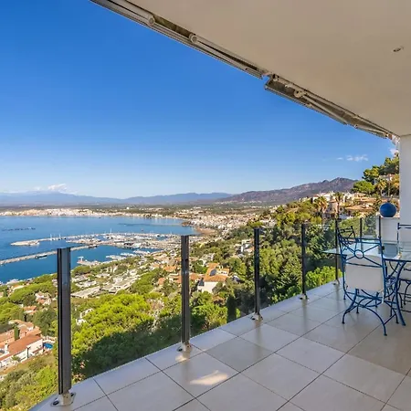 Mit Privatpool Fuer 8 Personen Ca 250 Qm In Roses, Costa Brava Golf De Holiday home Roses