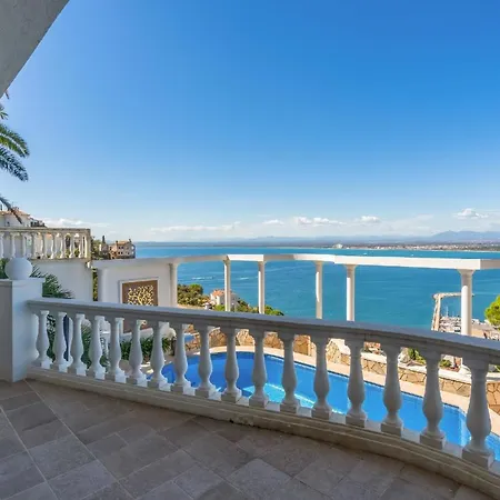 Mit Privatpool Fuer 8 Personen Ca 250 Qm In Roses, Costa Brava Golf De *