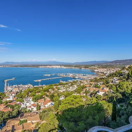 Holiday home Mit Privatpool Fuer 8 Personen Ca 250 Qm In Roses, Costa Brava Golf De